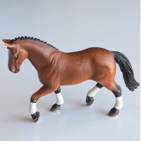 Б.в. Ганноверська кобила виїздка Schleich 13296