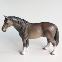 Б.в. Ганноверський жеребець Schleich 13649