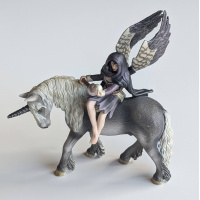 Б.в. Фея ельф Білара верхом на єдинорозі Schleich 70413