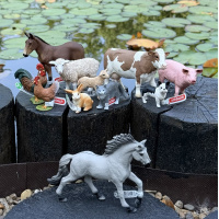 Акційний набір фігурок Schleich "фермерські тварини" 11 шт.