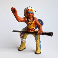 Індіанець вождь з рушницею Bullyland 680606