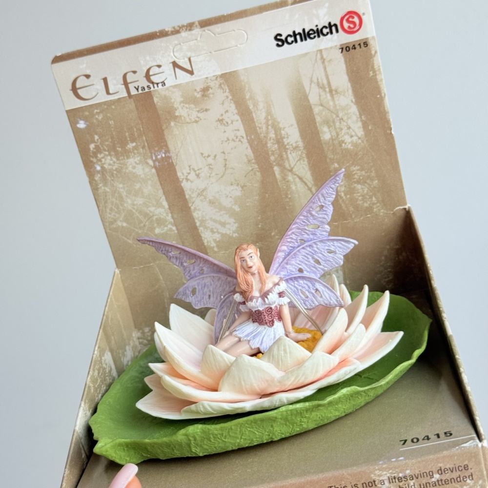 Фея ельф Ясіра в квітці Schleich 70415